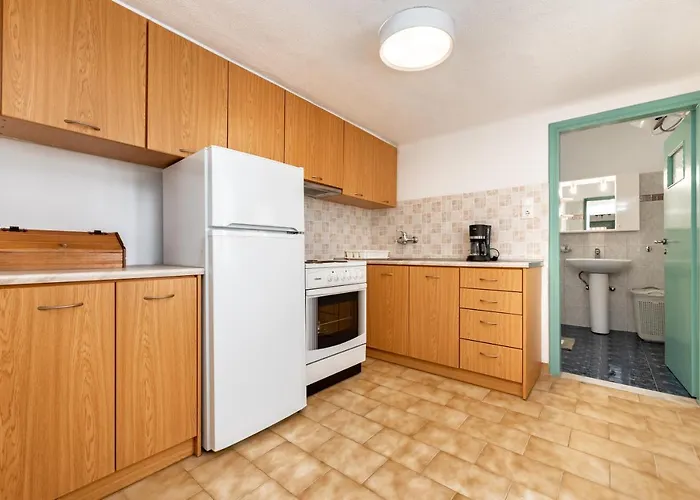 Authentic Santorinian Experience Nyaraló