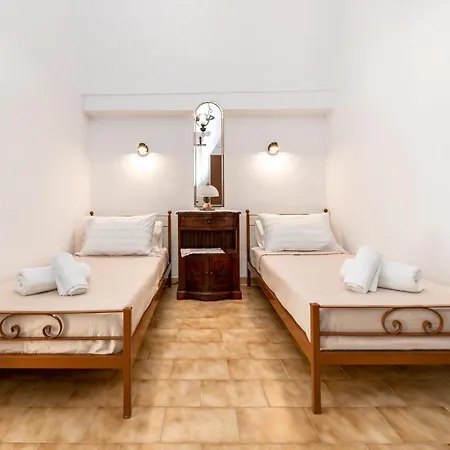 Authentic Santorinian Experience Hébergement de vacances