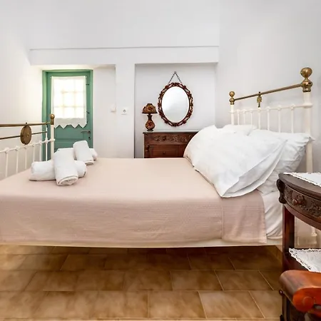 Authentic Santorinian Experience *