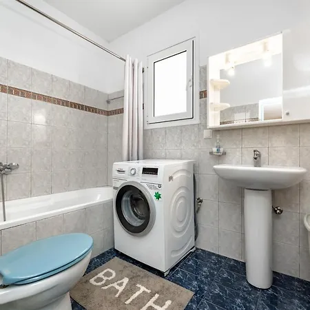 Authentic Santorinian Experience Holiday home