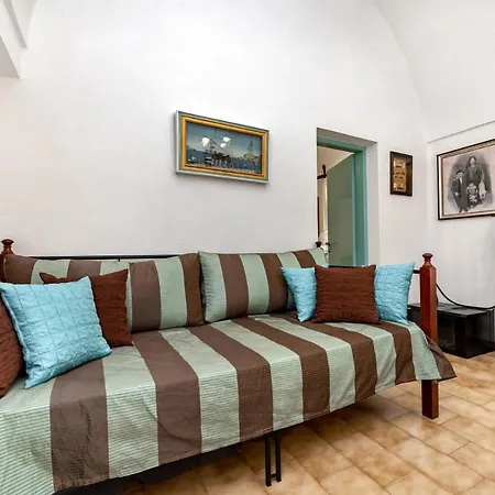 Holiday home Authentic Santorinian Experience