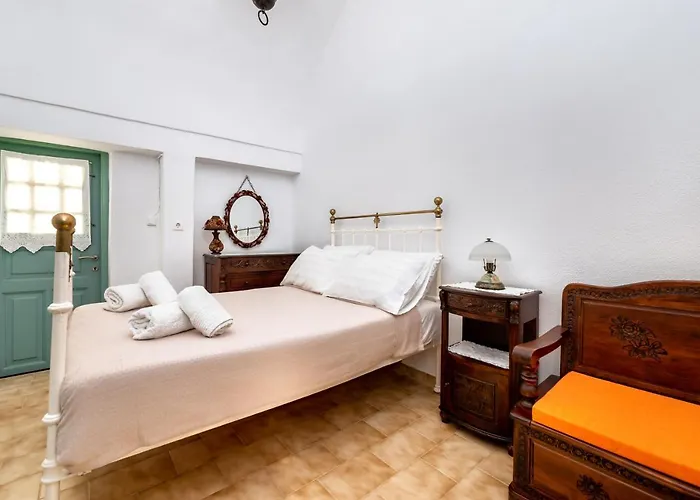 Authentic Santorinian Experience *