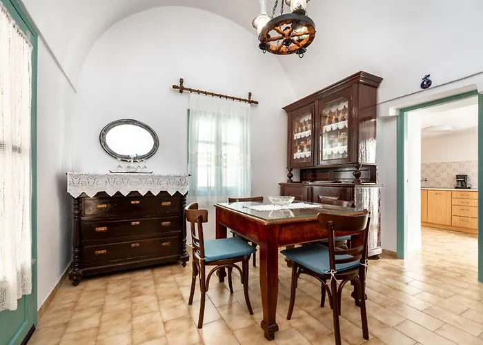 Authentic Santorinian Experience *