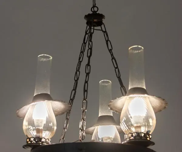 Authentic Santorinian Experience 费拉